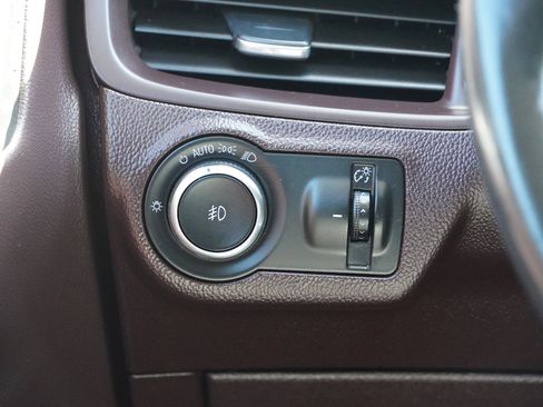 Used 2016 Buick Envision Premium image 29