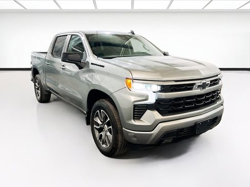 Used 2025 Chevrolet Silverado 1500 RST w/ Convenience Package II AWD/4WD image 3