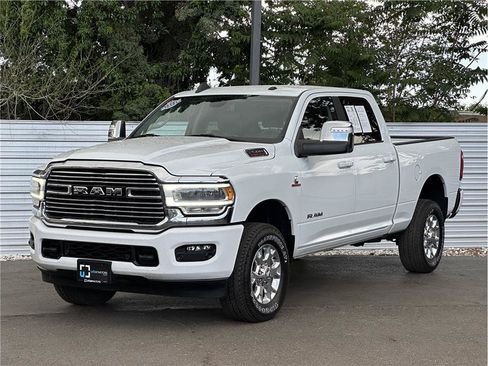 Used 2024 RAM 2500 Laramie AWD/4WD image 6