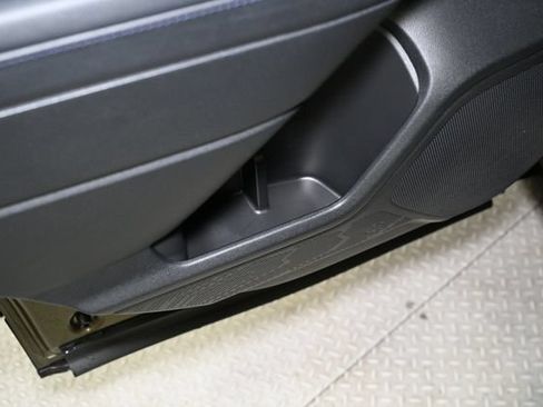 Used 2025 Subaru Forester Premium AWD/4WD image 57