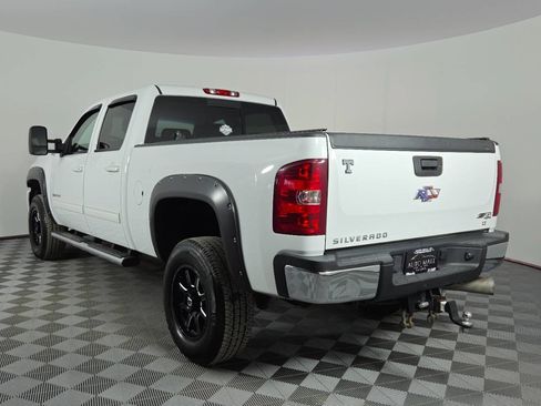 Used 2014 Chevrolet Silverado 2500 LT w/ Z71 Appearance Package AWD/4WD image 5