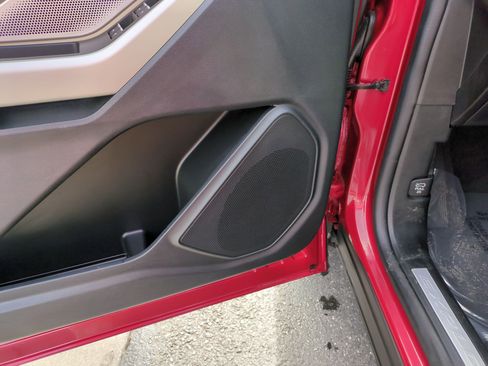 Used 2022 Ford Explorer Limited w/ Limited Technology Package image 14