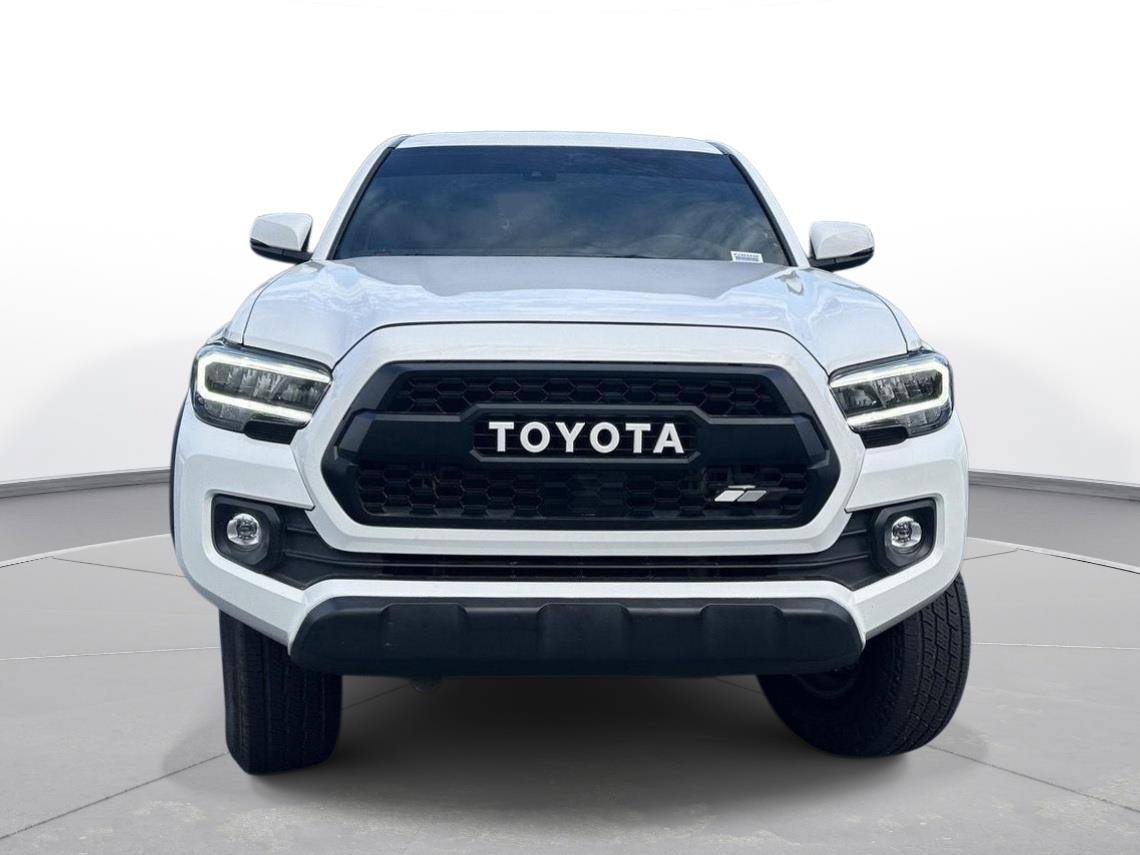 Certified 2020 Toyota Tacoma TRD Off-Road w/ TRD Premium Off Road Package AWD/4WD image 3