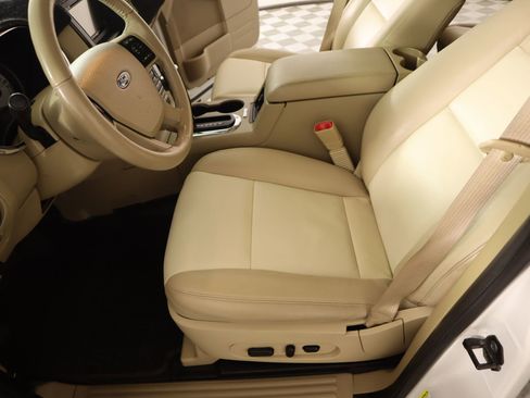 Used 2010 Ford Explorer Sport Trac Limited image 10