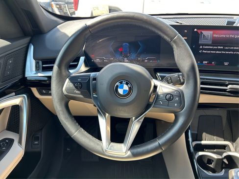 Used 2025 BMW X1 M35i w/ M Sport Professional Package image 21