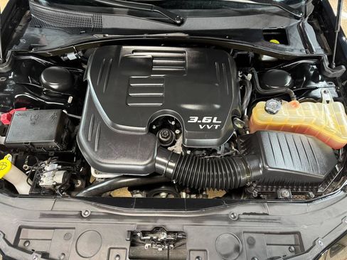 Used 2022 Chrysler 300 Touring RWD image 31