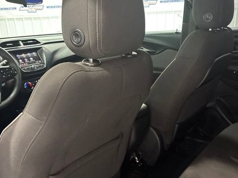 Used 2022 Chevrolet TrailBlazer LT FWD image 27