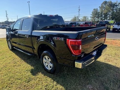 Used 2023 Ford F150 XLT image 3