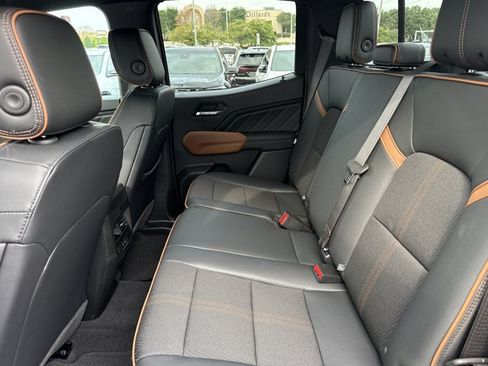 New 2026 GMC Canyon AT4 AWD/4WD image 6