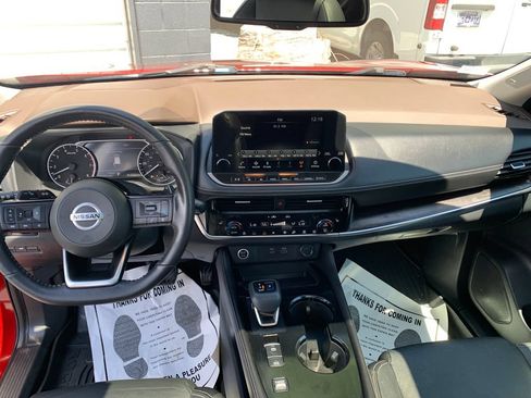 Used 2021 Nissan Rogue SL w/ Premium Package FWD image 23