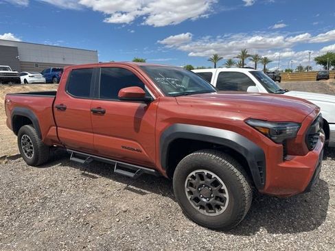 Used 2025 Toyota Tacoma TRD Off-Road image 9