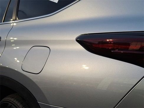 Certified 2024 Toyota Highlander LE image 9