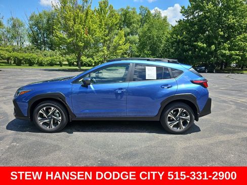 Used 2025 Subaru Crosstrek 2.5i Premium AWD/4WD image 1
