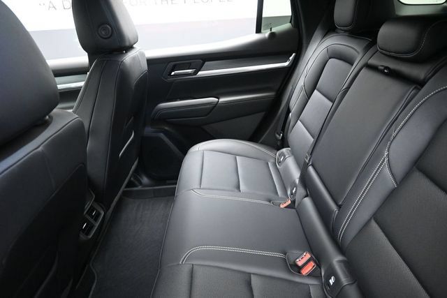 Certified 2026 GMC Terrain Elevation w/ Elevation Premium Package FWD image 23