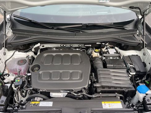 New 2026 Volkswagen Tiguan SE R-Line FWD image 11
