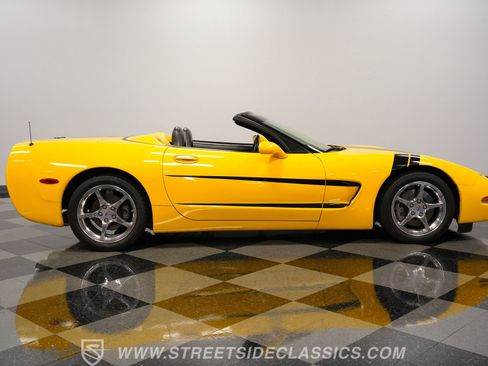 Used 2000 Chevrolet Corvette Convertible w/ Memory Pkg image 15