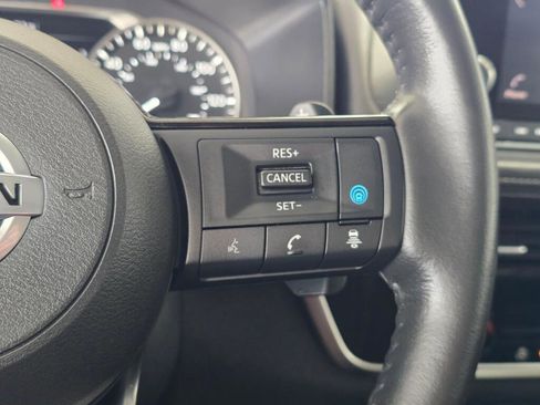 Used 2021 Nissan Rogue SV w/ Premium Package image 29