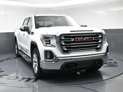 Used 2019 GMC Sierra 1500 SLT w/ SLT Premium Plus Package AWD/4WD image 3