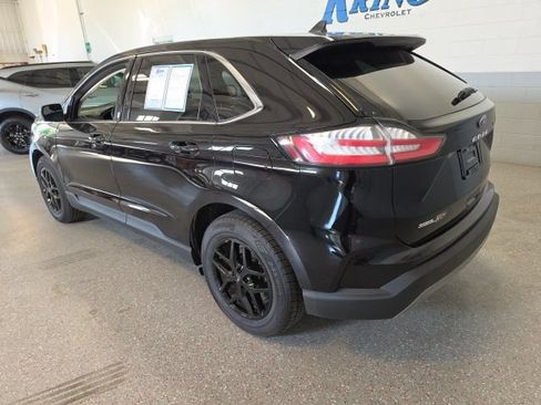 Used 2024 Ford Edge SEL AWD/4WD image 3