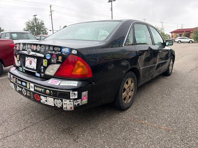 Used 2001 Toyota Avalon XL w/ Option Pkg 3 FWD image 6