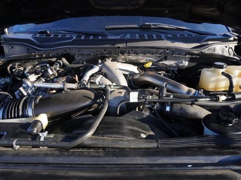 Used 2021 Ford F250 Lariat w/ Lariat Ultimate Package image 9