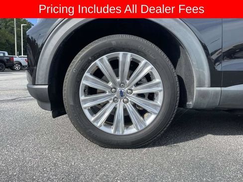 Used 2021 Ford Explorer Limited w/ Equipment Group 301A AWD/4WD image 9