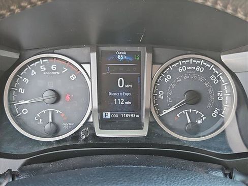 Used 2018 Toyota Tacoma SR5 RWD image 13