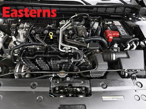 Used 2025 Nissan Altima 2.5 SV image 7