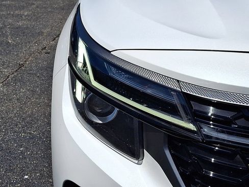 Certified 2024 Kia Seltos X-Line AWD/4WD image 20
