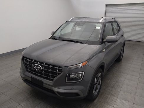 Used 2022 Hyundai Venue SEL FWD image 15