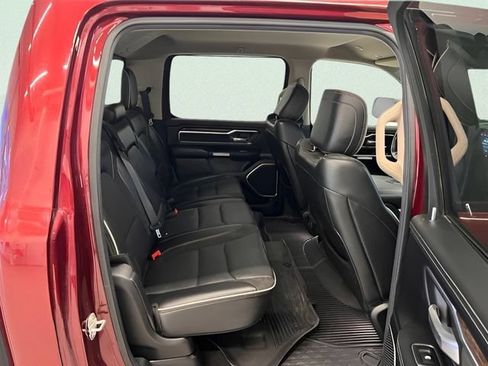 Used 2019 RAM 1500 Laramie AWD/4WD image 11