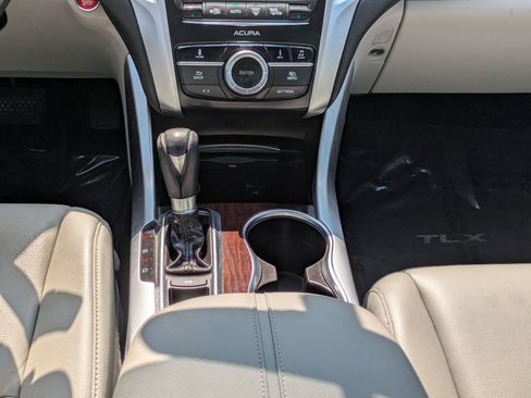 Used 2015 Acura TLX image 21