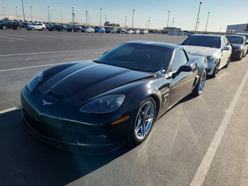 Used 2007 Chevrolet Corvette Z06 w/ Preferred Equipment Group RWD image 3