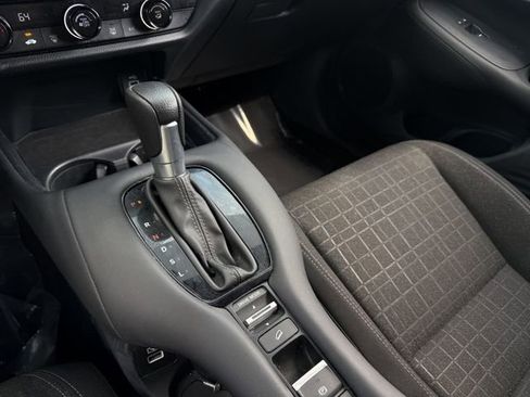 Used 2023 Honda HR-V LX image 25