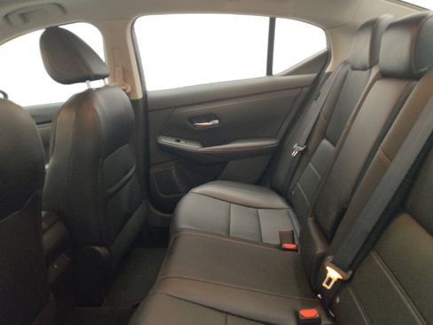 Used 2023 Nissan Sentra SR w/ SR Premium Package FWD image 18