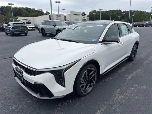 New 2026 Kia K4 EX FWD image 3