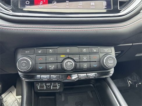 Used 2021 Dodge Durango R/T w/ Blacktop Package image 32