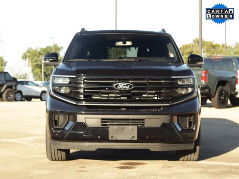 Used 2025 Ford Expedition Platinum w/ Stealth Performance Package AWD/4WD image 2