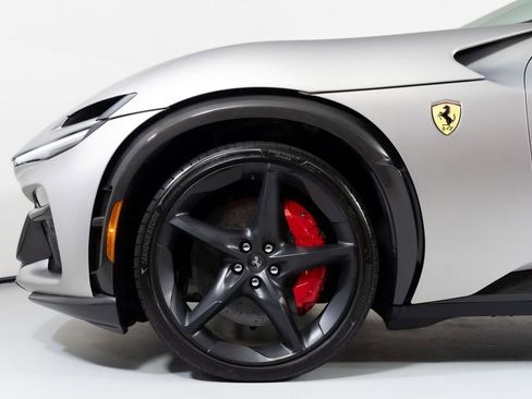 Used 2024 Ferrari Purosangue image 21