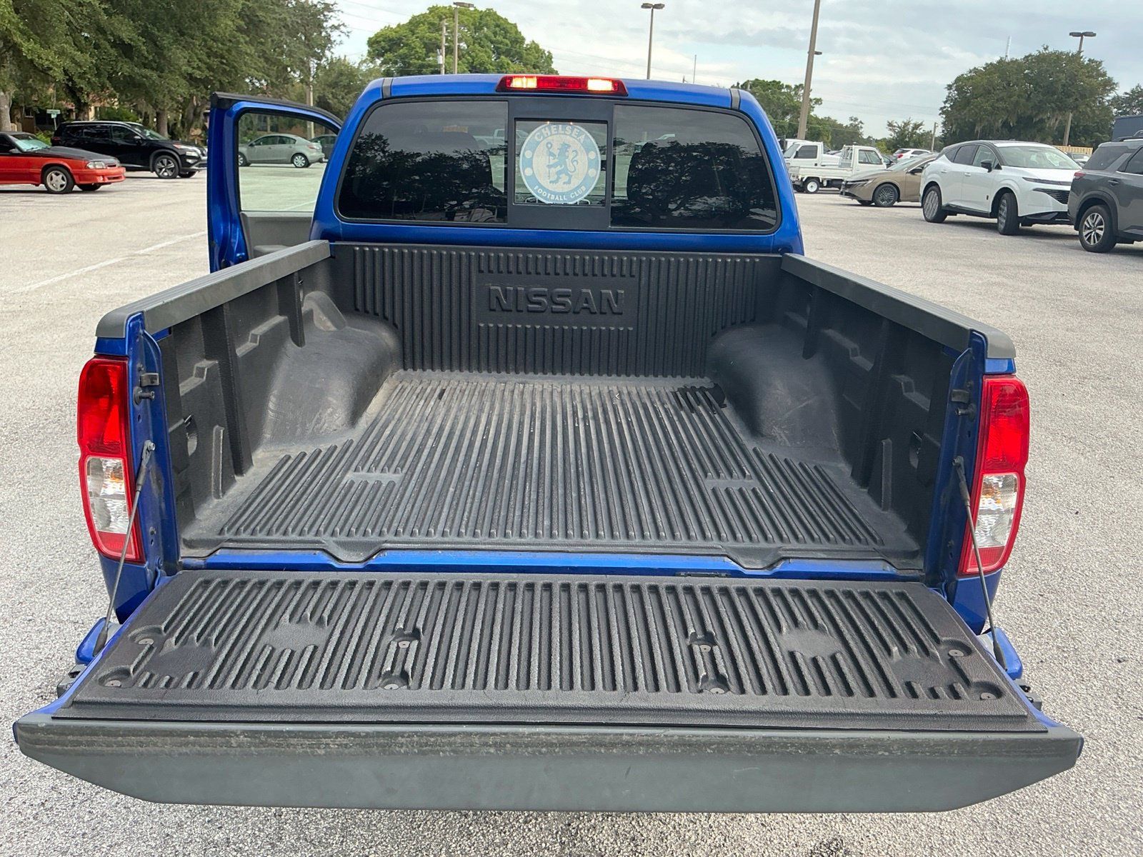 Used 2014 Nissan Frontier Desert Runner RWD image 9