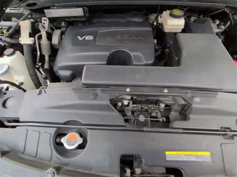 Used 2017 Nissan Pathfinder Platinum w/ Family Entertainment Package image 15