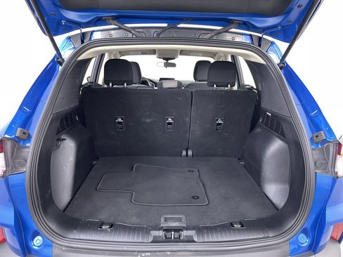 Used 2020 Ford Escape SE image 21