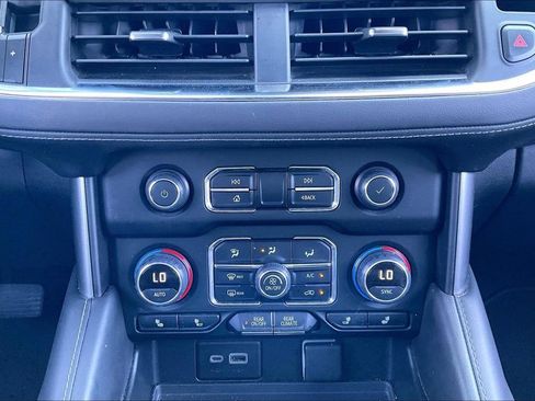 Used 2024 Chevrolet Tahoe LT RWD image 30