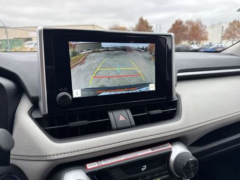 Used 2025 Toyota RAV4 XLE w/ Convenience Package image 21