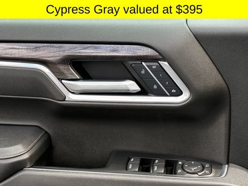 Used 2025 Chevrolet Silverado 1500 LTZ AWD/4WD image 5