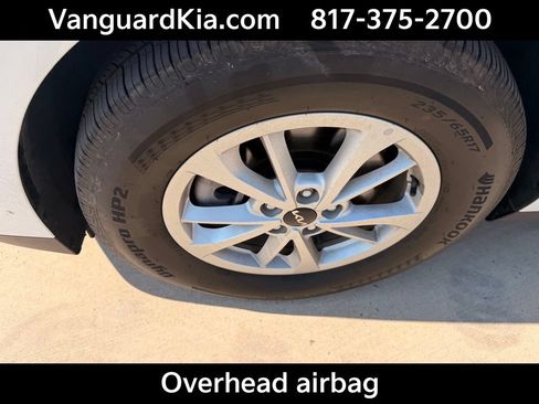 Certified 2024 Kia Carnival LX FWD image 8