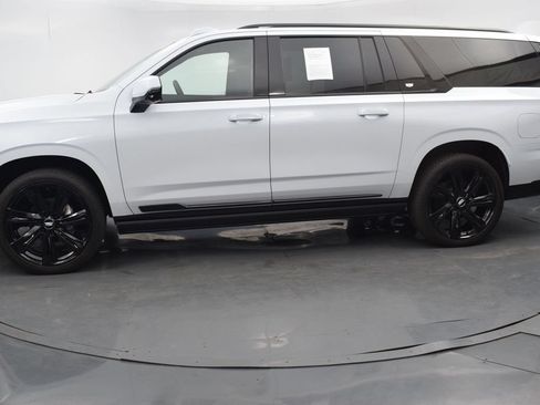Certified 2026 Cadillac Escalade ESV Sport w/ Touring Package AWD/4WD image 2