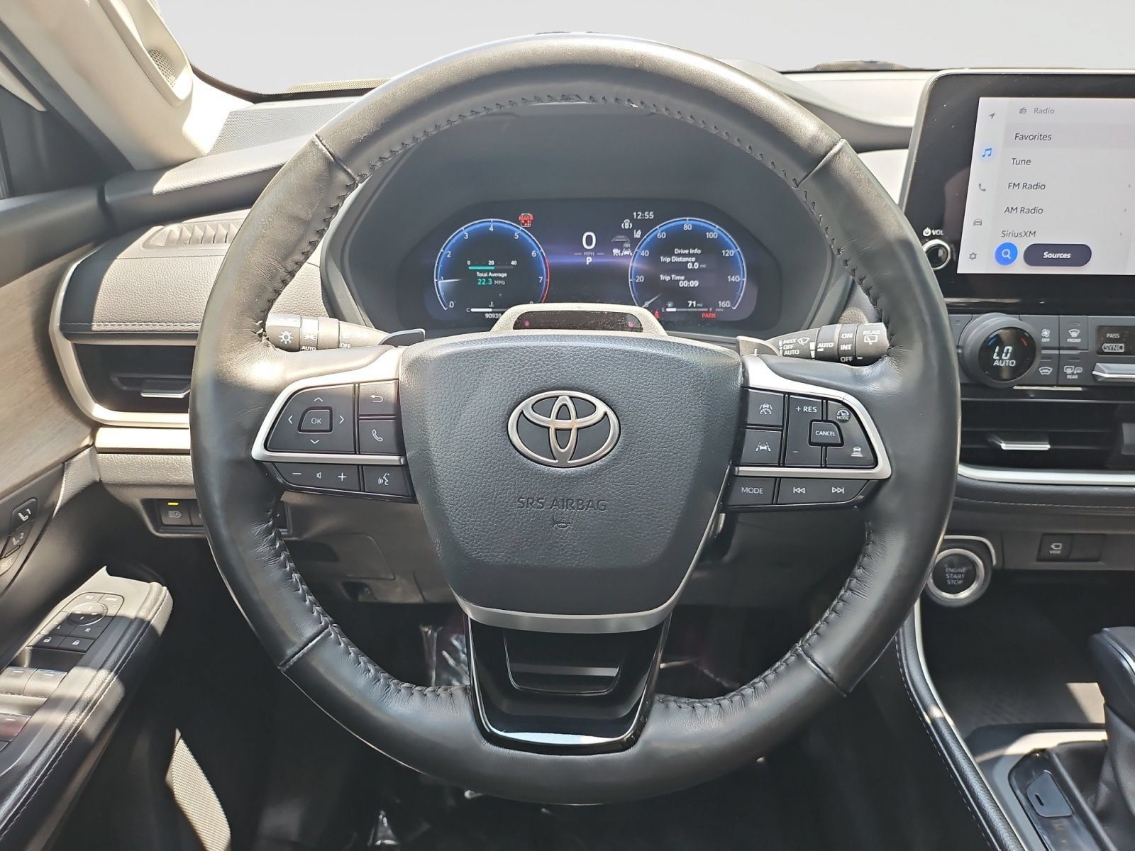 Used 2024 Toyota Grand Highlander AWD image 42