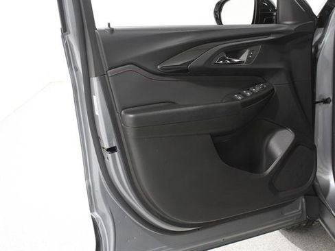 Used 2023 Chevrolet TrailBlazer RS w/ Convenience Package image 4
