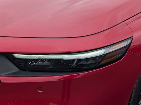 Used 2023 Honda Accord Touring image 16